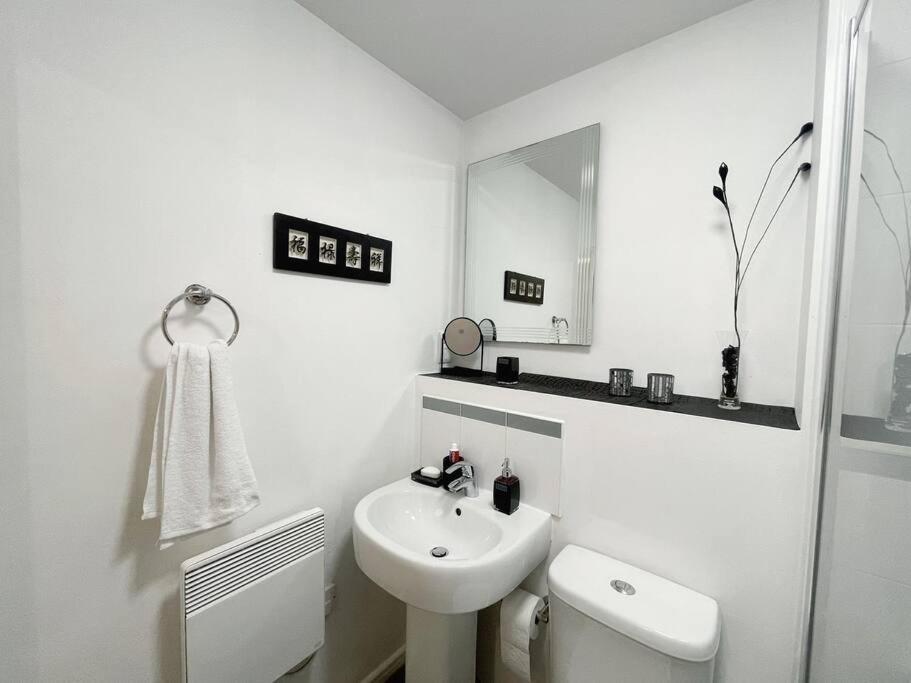 Cityfront Modern Apt Near City Centre/Etihad, Free Parking Manchester Exteriör bild