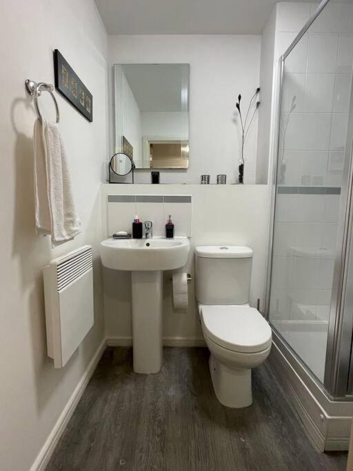 Cityfront Modern Apt Near City Centre/Etihad, Free Parking Manchester Exteriör bild